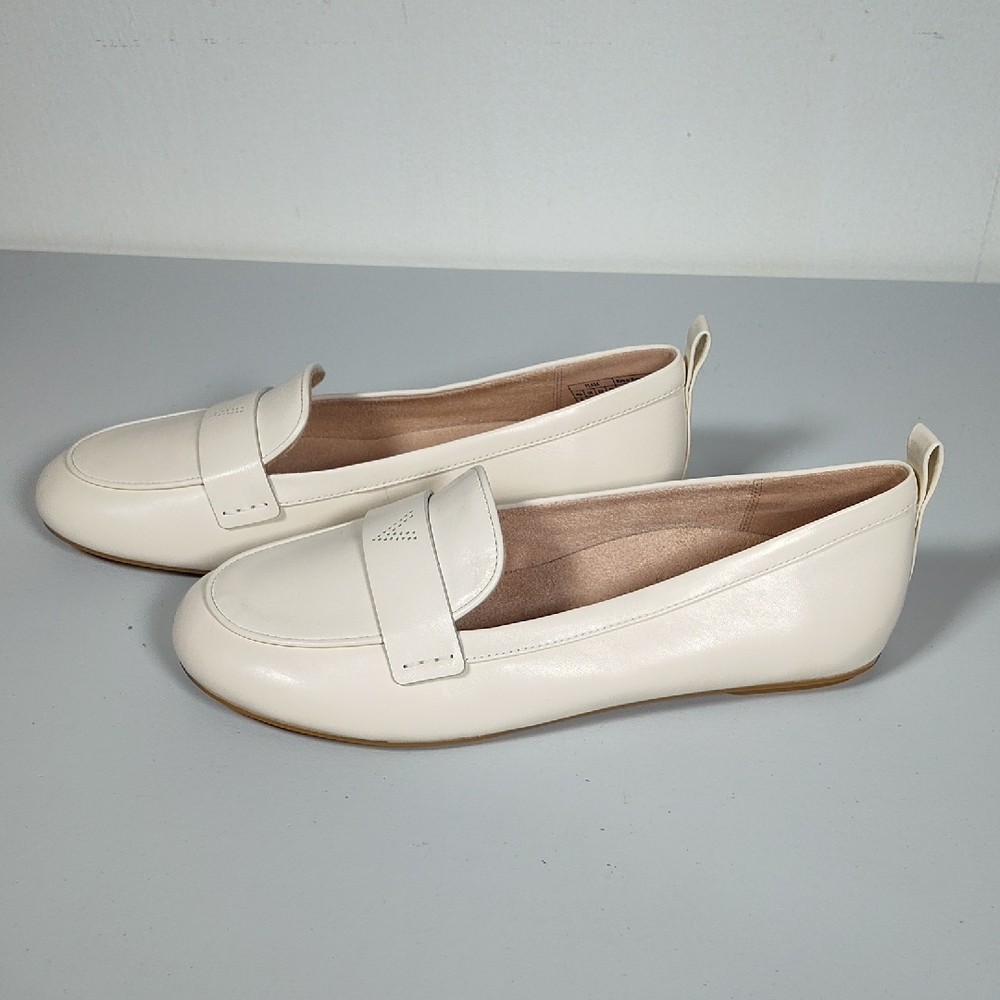 NEW Vionic Tessa Flat Ivory leather slip on loafers 8 wide